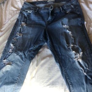 Torrid boyfriend skinny deconstructed cropped jean